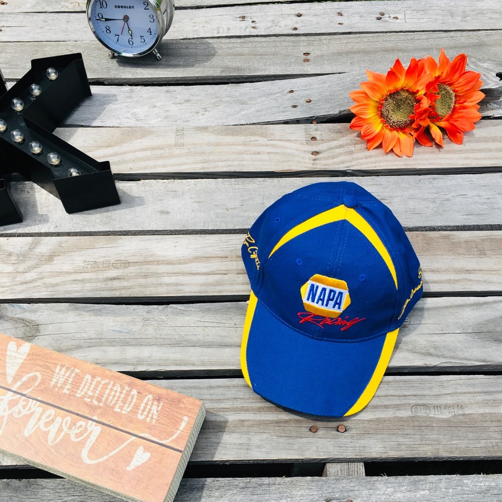 Napa Racing 🧢 - Picture 4 of 7